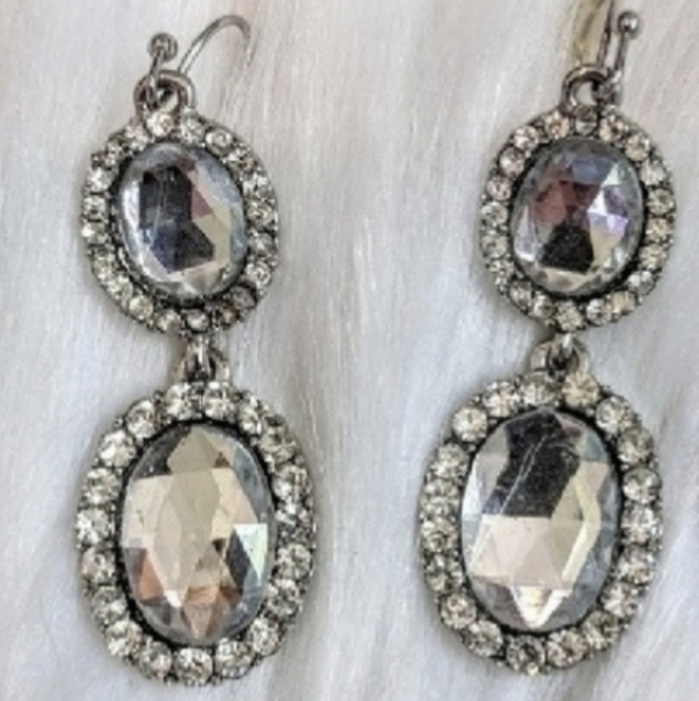 Vintage Rhinestone Drop Earrings